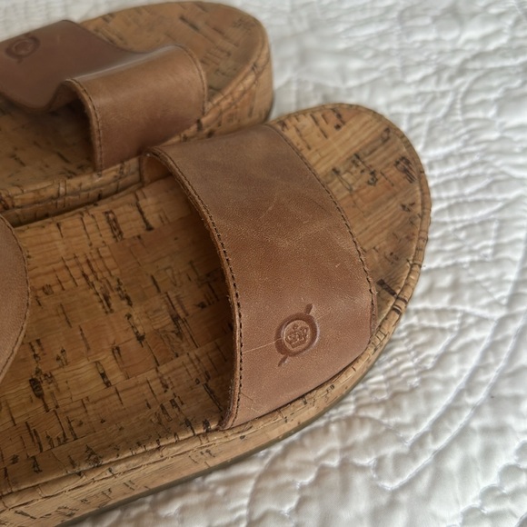 Born Women’s Wedge Sandals Size:9M - Picture 6 of 11